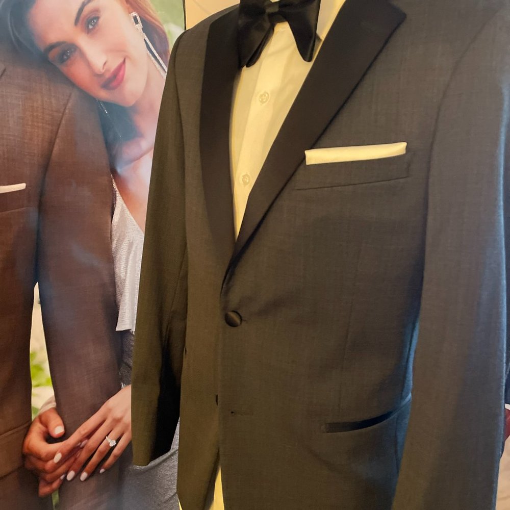 TUXEDO BY IKE BEHAR ULTRA SLIM FIT - SHARK SKIN TEXTURED WEAVE